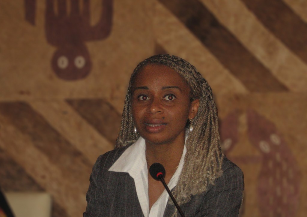 Article : La d&eacute;put&eacute;e qui se faisait siffler &agrave; l&rsquo;Assembl&eacute;e nationale